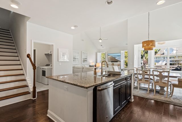 228 Swallowtail Court, Mount Pleasant, SC 29464