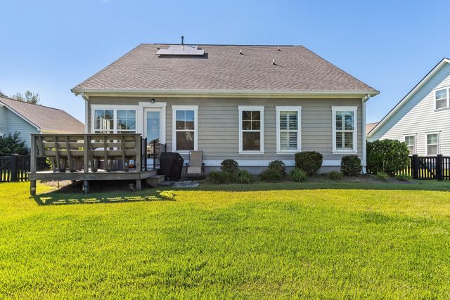 228 Swallowtail Court, Mount Pleasant, SC 29464