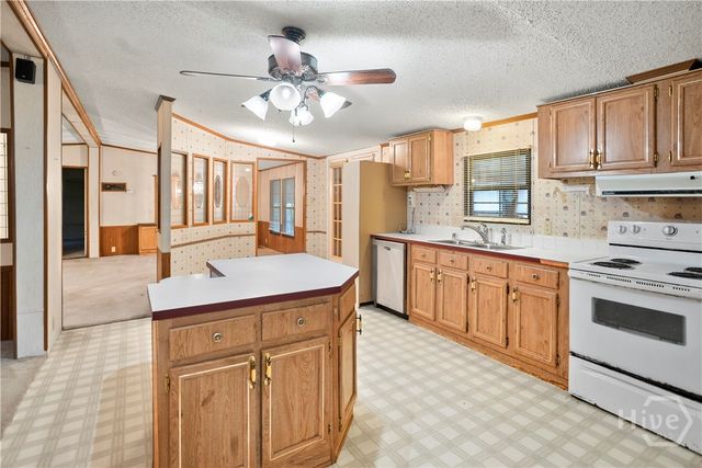 1133 Old Register Way, Statesboro, GA 30458