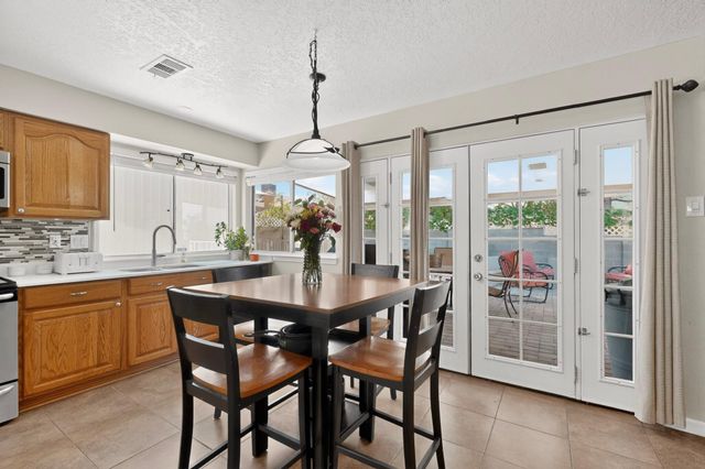 12518 Iroquois Place NE, Albuquerque, NM 87112