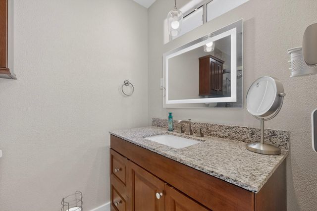 12518 Iroquois Place NE, Albuquerque, NM 87112