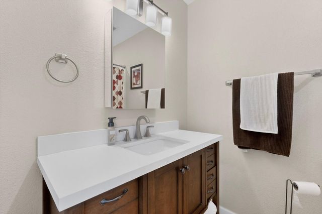 12518 Iroquois Place NE, Albuquerque, NM 87112