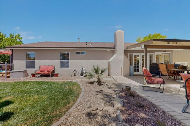 12518 Iroquois Place NE, Albuquerque, NM 87112