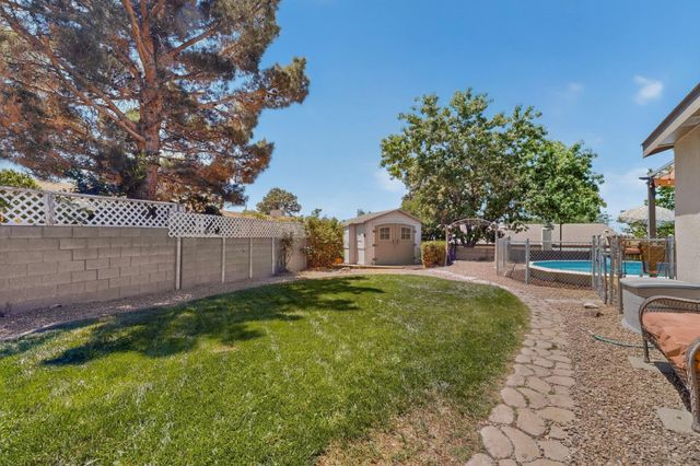 12518 Iroquois Place NE, Albuquerque, NM 87112