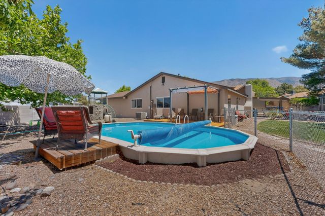 12518 Iroquois Place NE, Albuquerque, NM 87112