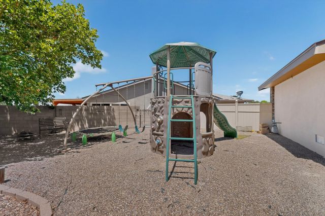 12518 Iroquois Place NE, Albuquerque, NM 87112