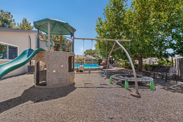 12518 Iroquois Place NE, Albuquerque, NM 87112