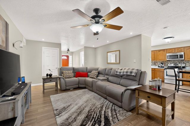 12518 Iroquois Place NE, Albuquerque, NM 87112