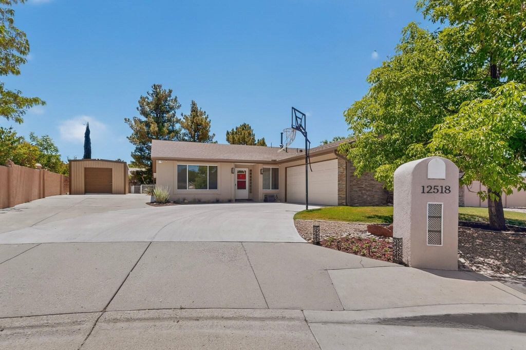 12518 Iroquois Place NE, Albuquerque, NM 87112