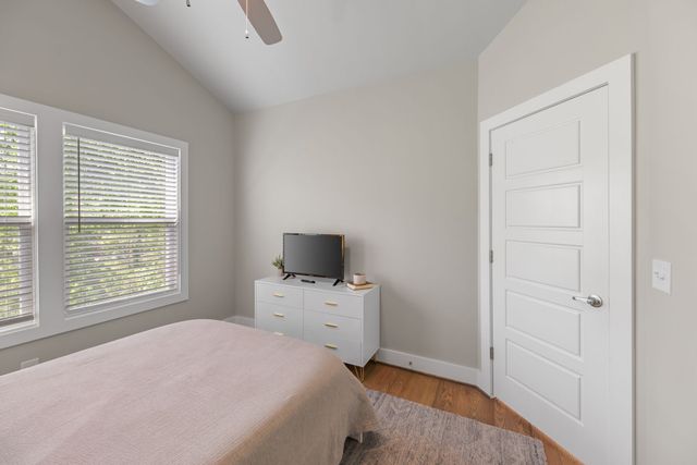 2676 Hartford Dr, Nashville, TN 37210
