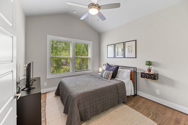 2676 Hartford Dr, Nashville, TN 37210