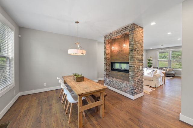 2676 Hartford Dr, Nashville, TN 37210