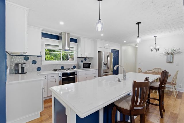 105 Brooklawn Dr, White House, TN 37188