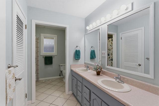 105 Brooklawn Dr, White House, TN 37188