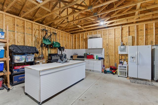 105 Brooklawn Dr, White House, TN 37188