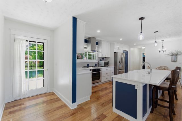 105 Brooklawn Dr, White House, TN 37188