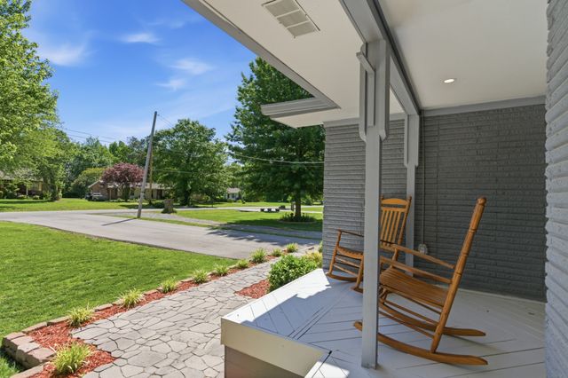 105 Brooklawn Dr, White House, TN 37188
