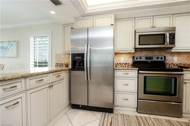 271 Southbay DR 155, Naples, FL 34108