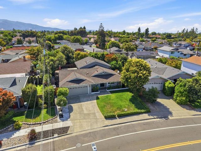 1645 Blackhawk Drive, Sunnyvale, CA 94087