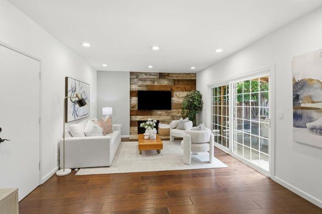 1645 Blackhawk Drive, Sunnyvale, CA 94087