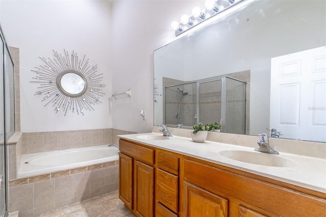 18107 SAXONY LANE, Orlando, FL 32820