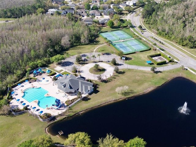 18107 SAXONY LANE, Orlando, FL 32820