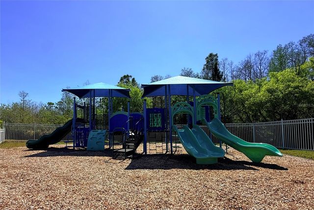 18107 SAXONY LANE, Orlando, FL 32820