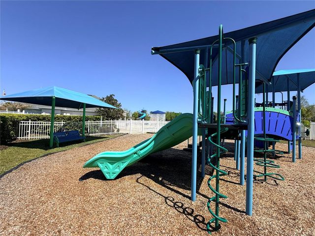 18107 SAXONY LANE, Orlando, FL 32820