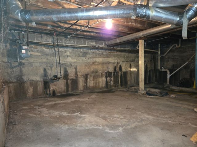 1517 34th Street NE, Cedar Rapids, IA 52402