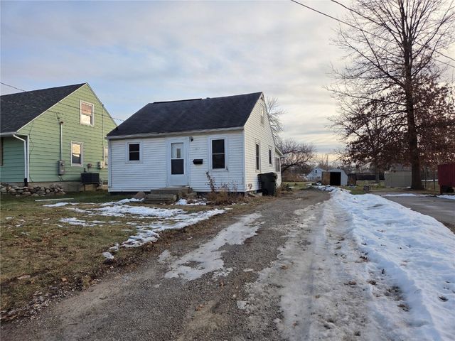 1517 34th Street NE, Cedar Rapids, IA 52402