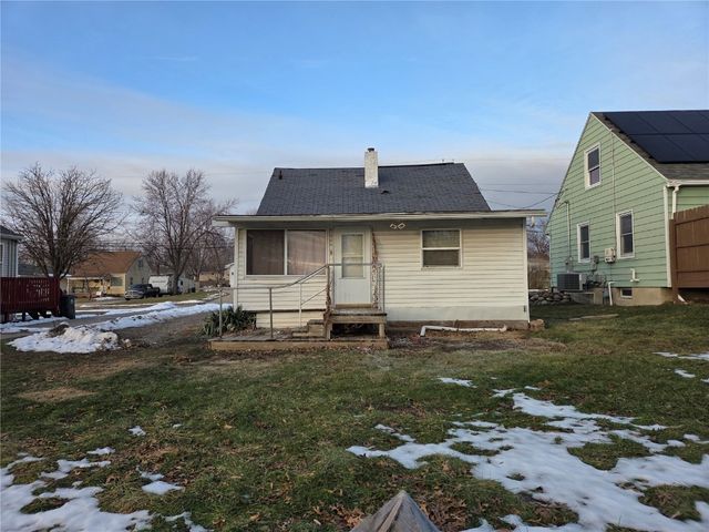 1517 34th Street NE, Cedar Rapids, IA 52402