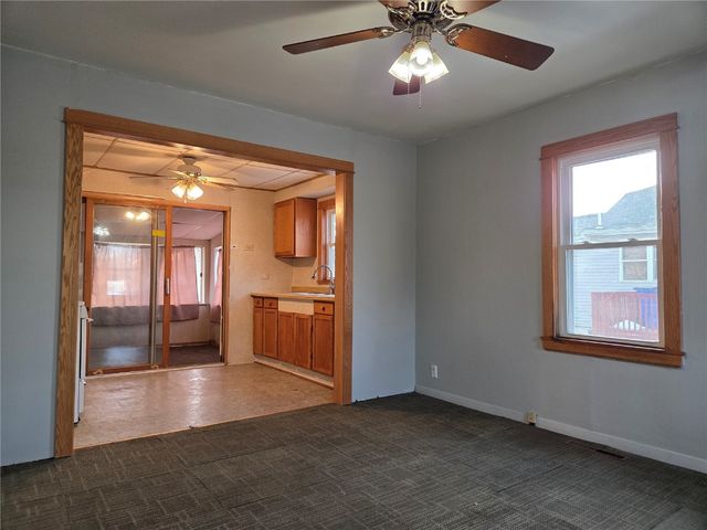 1517 34th Street NE, Cedar Rapids, IA 52402