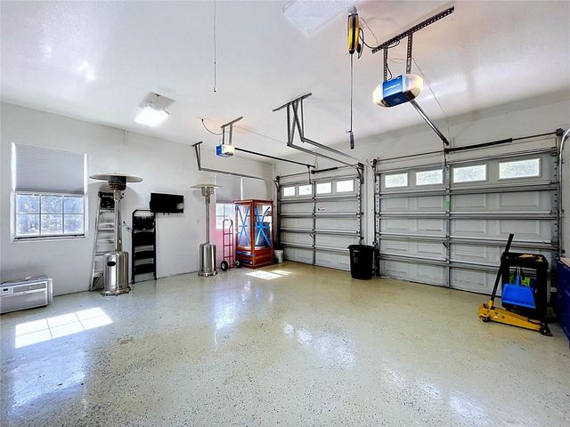 16475 KIDS AVE, Weeki Wachee, FL 34614