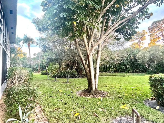 2929 SE Ocean Boulevard 117, Stuart, FL 34996