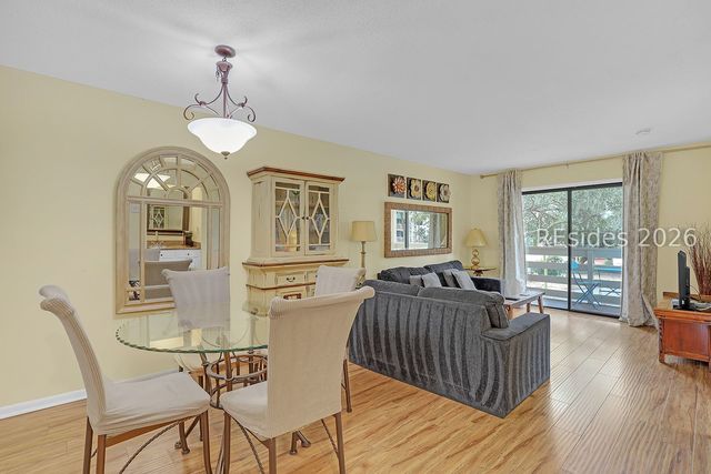 45 Folly Field Rd Apt 13E, Hilton Head Island, SC 29928