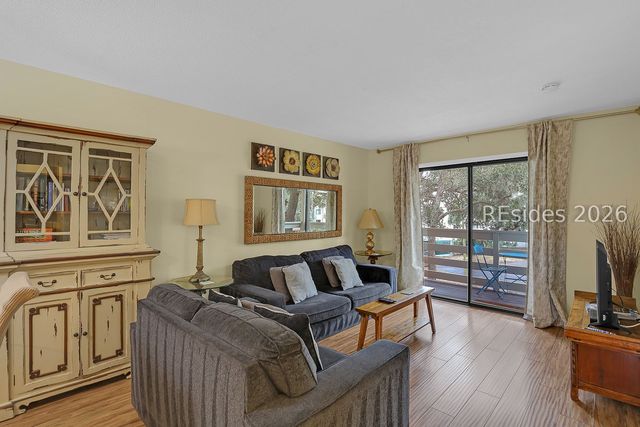 45 Folly Field Rd Apt 13E, Hilton Head Island, SC 29928