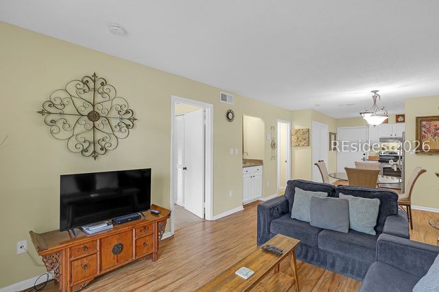 45 Folly Field Rd Apt 13E, Hilton Head Island, SC 29928