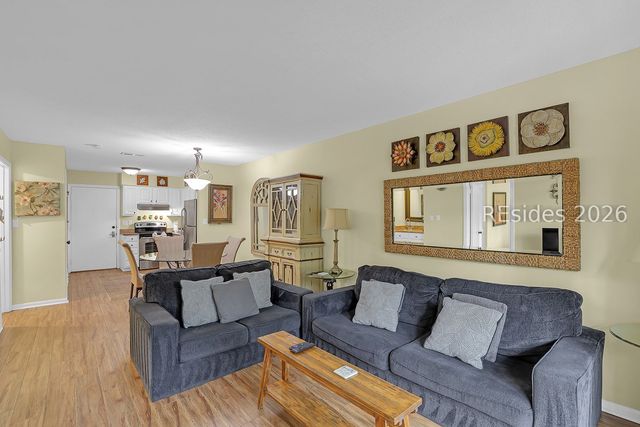 45 Folly Field Rd Apt 13E, Hilton Head Island, SC 29928