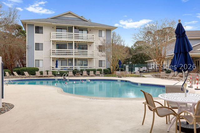 45 Folly Field Rd Apt 13E, Hilton Head Island, SC 29928