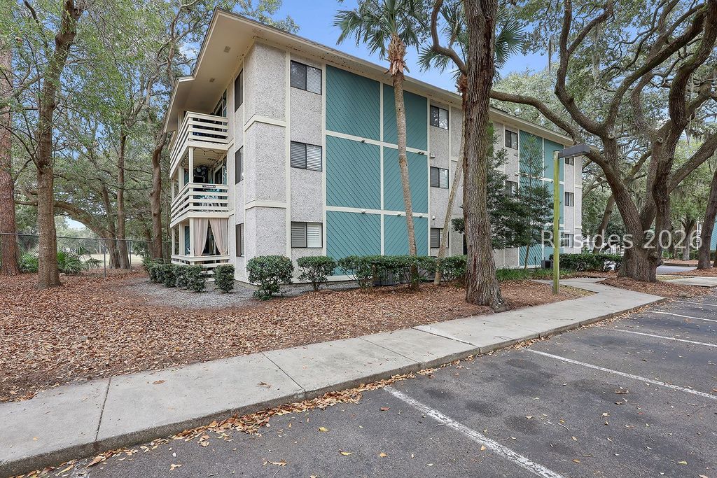 45 Folly Field Rd Apt 13E, Hilton Head Island, SC 29928