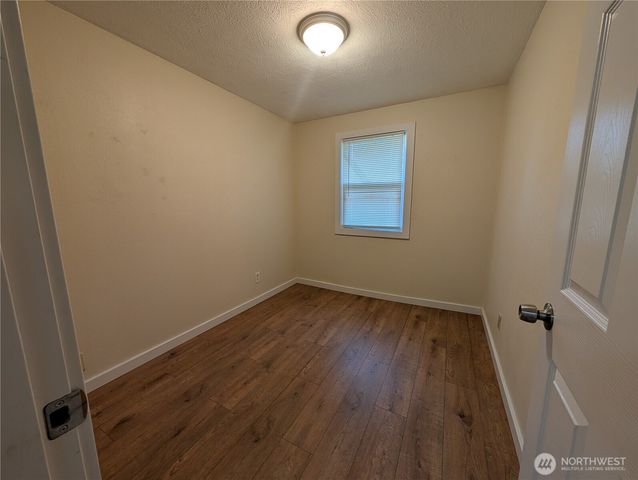 11002 Idlewild Road SW, Lakewood, WA 98498