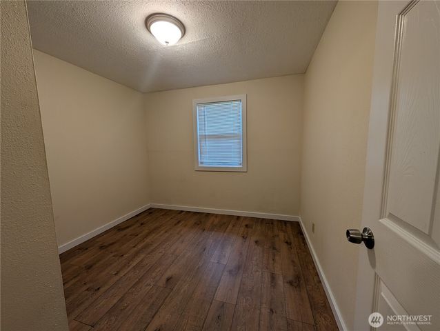 11002 Idlewild Road SW, Lakewood, WA 98498