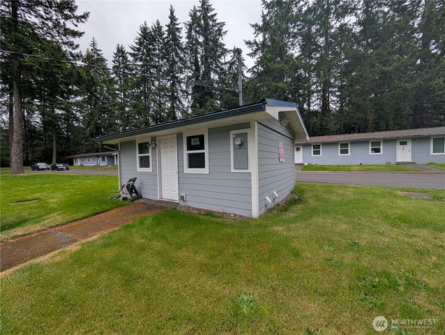 11002 Idlewild Road SW, Lakewood, WA 98498