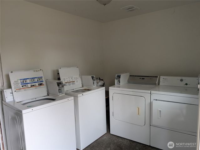 11002 Idlewild Road SW, Lakewood, WA 98498