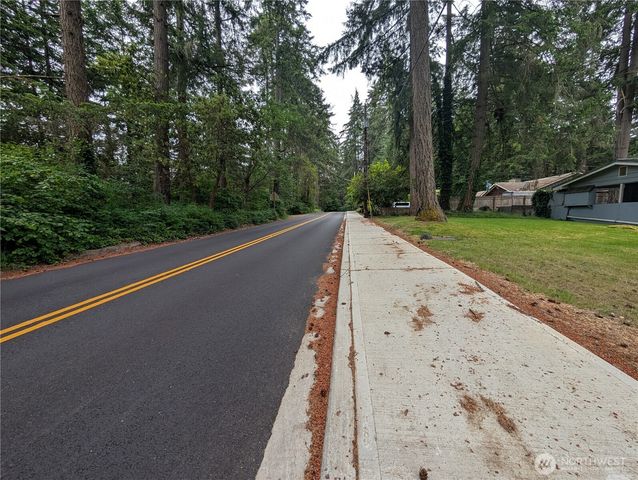 11002 Idlewild Road SW, Lakewood, WA 98498