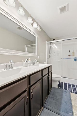 428 Copperfield Court, St Charles, MO 63301