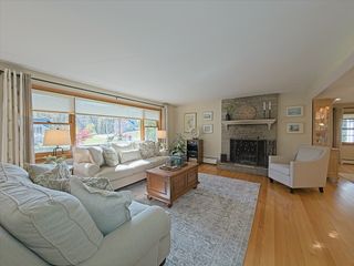 101 Bellevue Rd, Andover, MA 01810