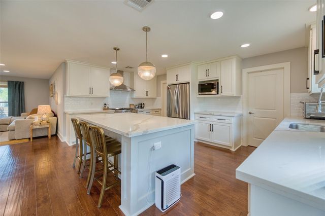 1814 Tattenhall Drive, Houston, TX 77008