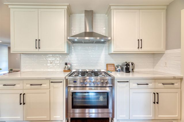 1814 Tattenhall Drive, Houston, TX 77008