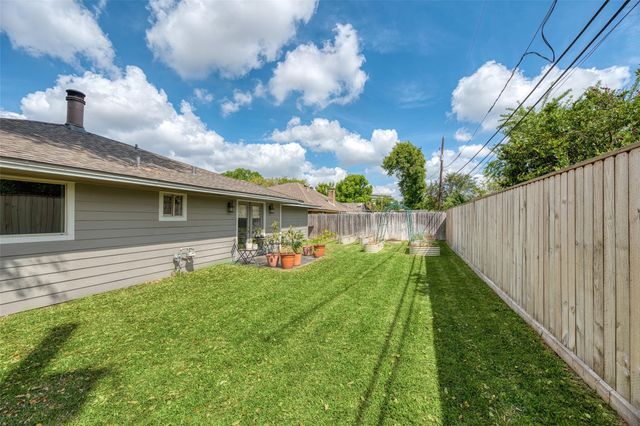 1814 Tattenhall Drive, Houston, TX 77008